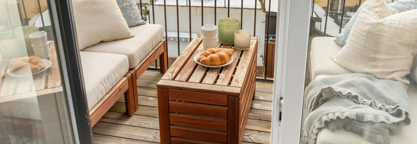 Multifunktionale Möbel auf einem Balkon